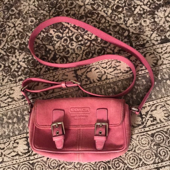 Coach Handbags - 💗💗💗COACH vintage pink genuine leather purse